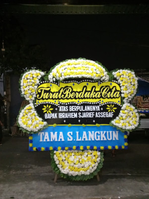 Papan Bunga Duka di Kembang Janggut